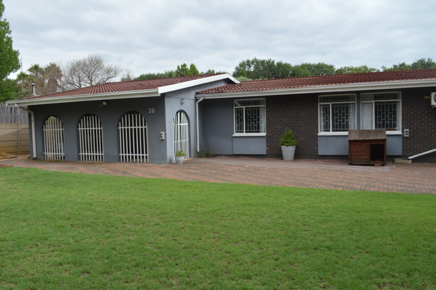 4 Bedroom Property for Sale in Sasolburg Ext 4 Free State